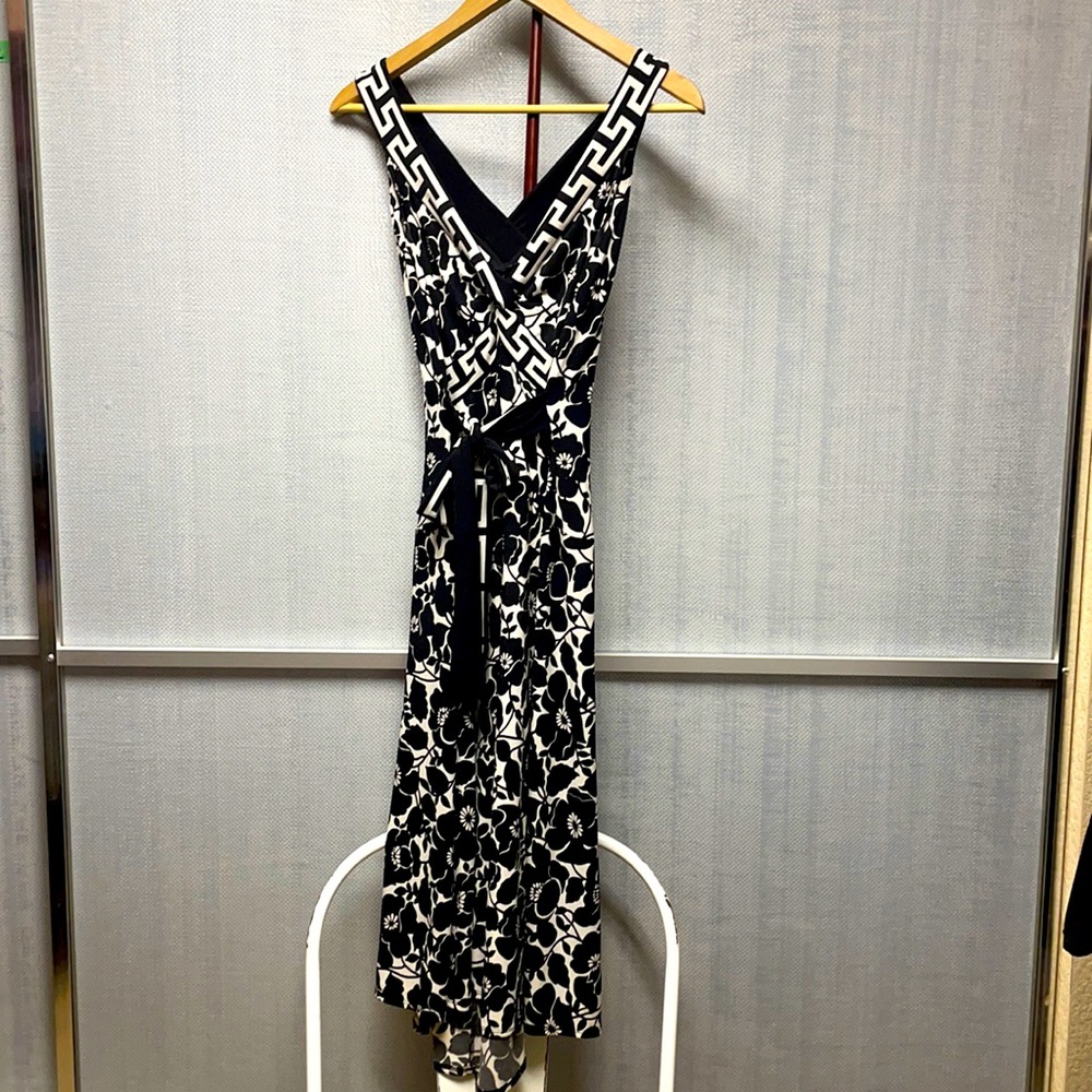 Midi Dress Black and ivory floral